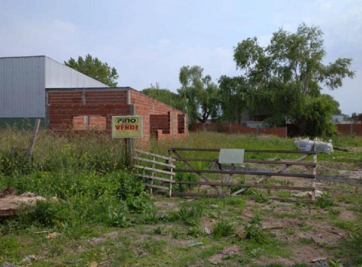 Terreno · 300m²