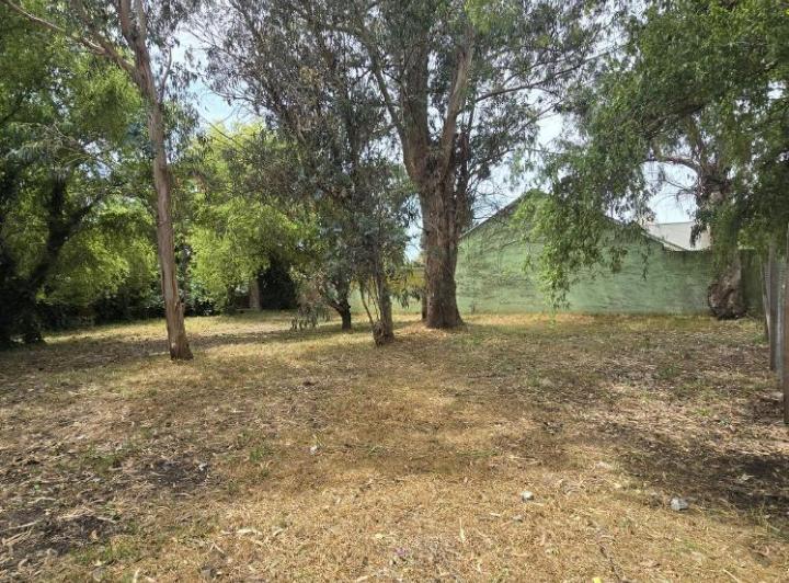 Terreno · 600m²
