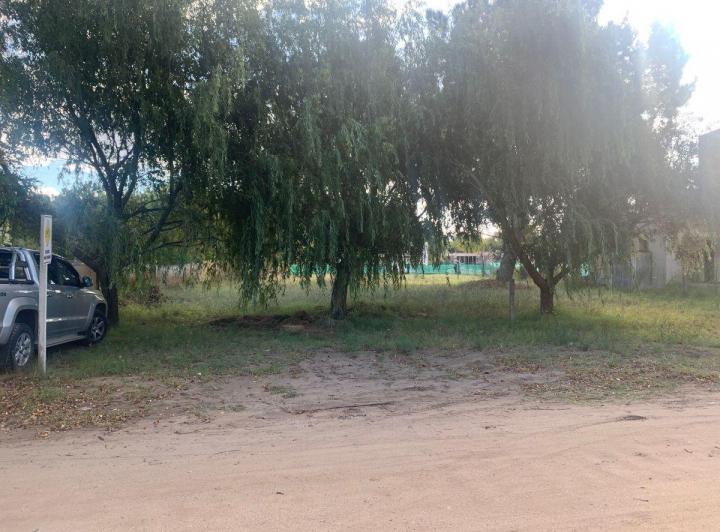 Terreno · 714m²