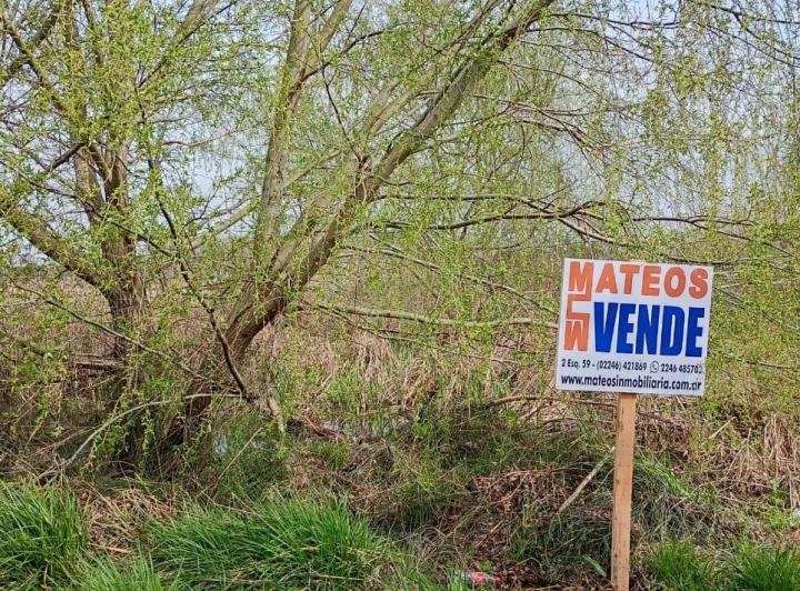 Terreno · 406m²