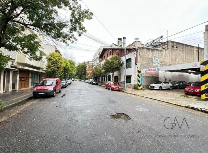 Terreno · 667m²