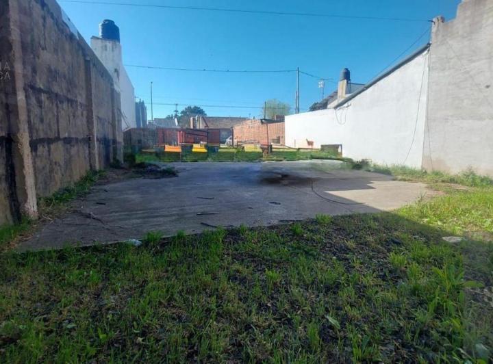Terreno · 330m²