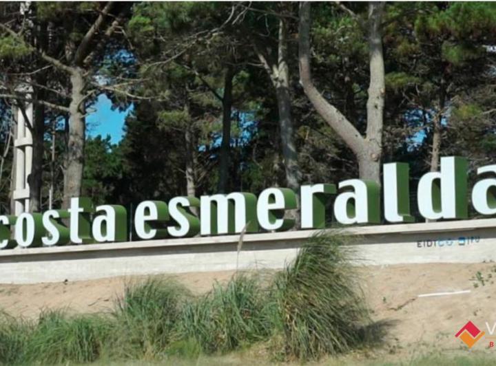 Terreno · 1202m²