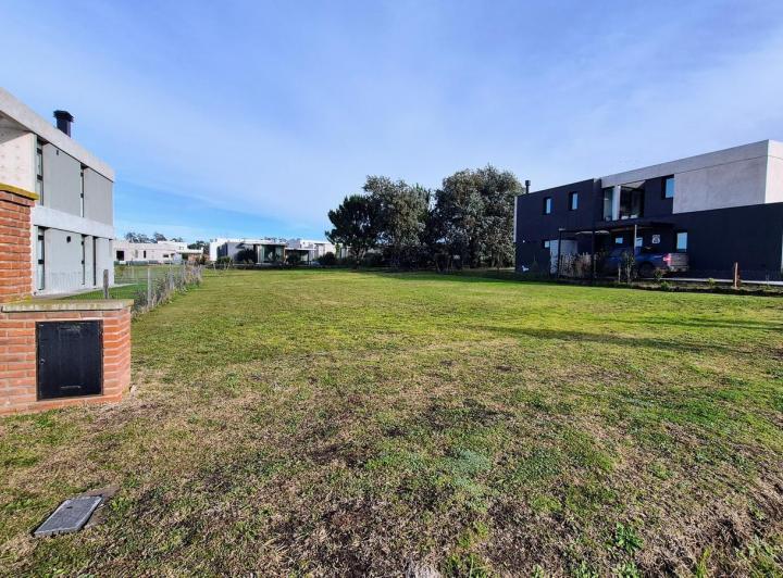 Terreno · 604m²