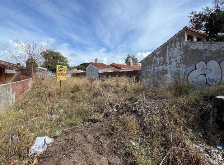Terreno · 408m²
