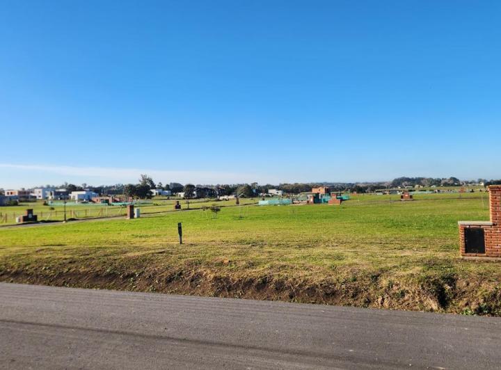 Terreno · 695m²