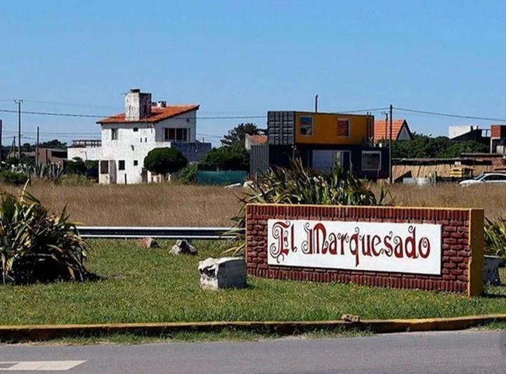 Terreno · 1800m²
