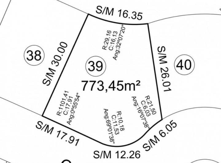 Terreno · 111m²