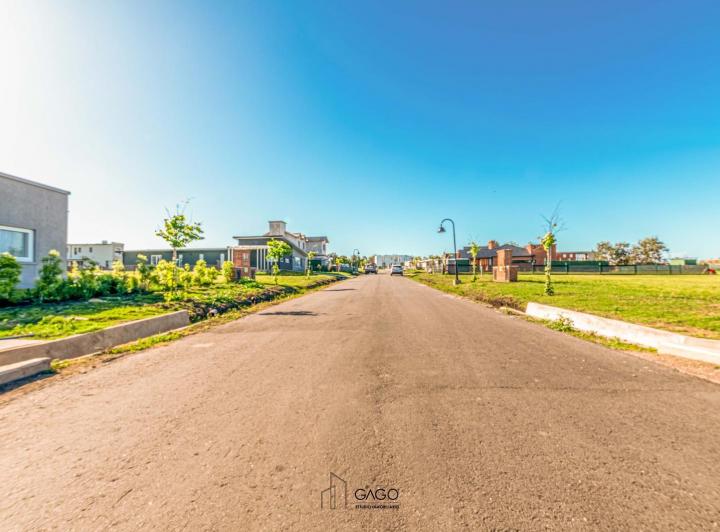 Terreno · 613m²
