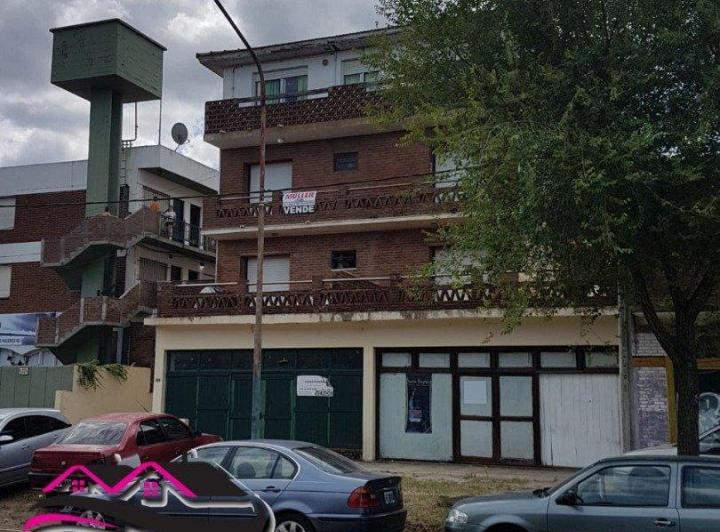 Local comercial · 142m² · 2 Ambientes · 1 Cochera