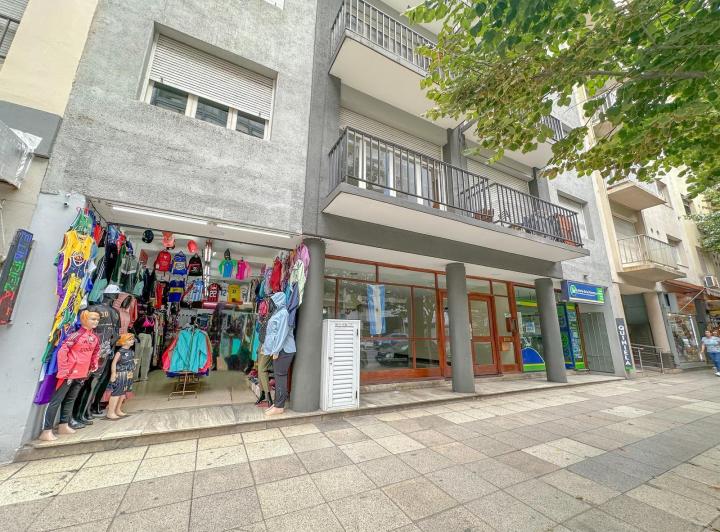 Local comercial · 100m² · 1 Ambiente