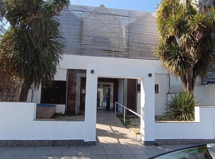 Local comercial · 490m²