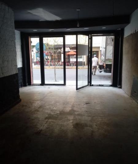 Local comercial · 83m² · 2 Ambientes
