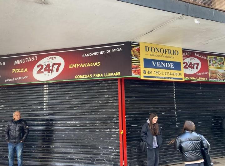 Local comercial · 155m²
