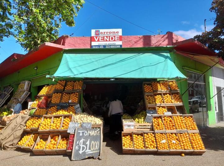 Local comercial · 299m²