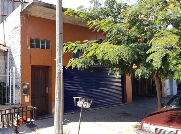 Local comercial · 333m²