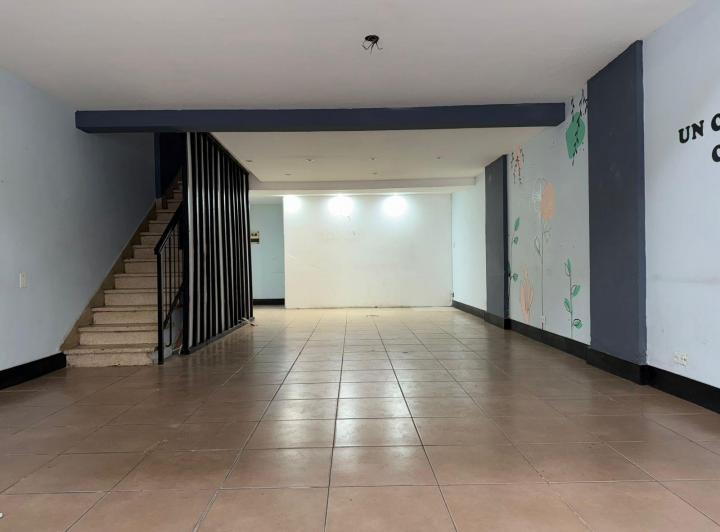 Local comercial · 100m²