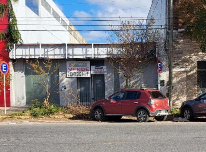 Local comercial · 160m²