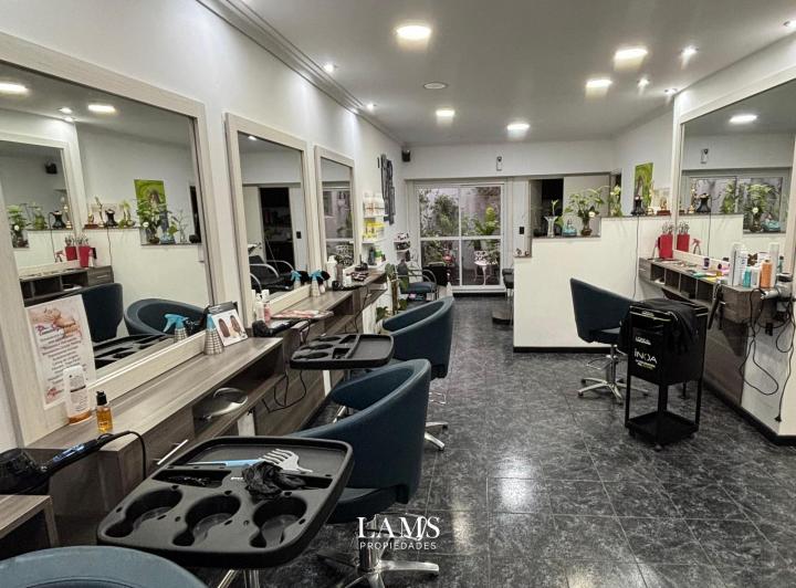 Local comercial · 125m² · 4 Ambientes