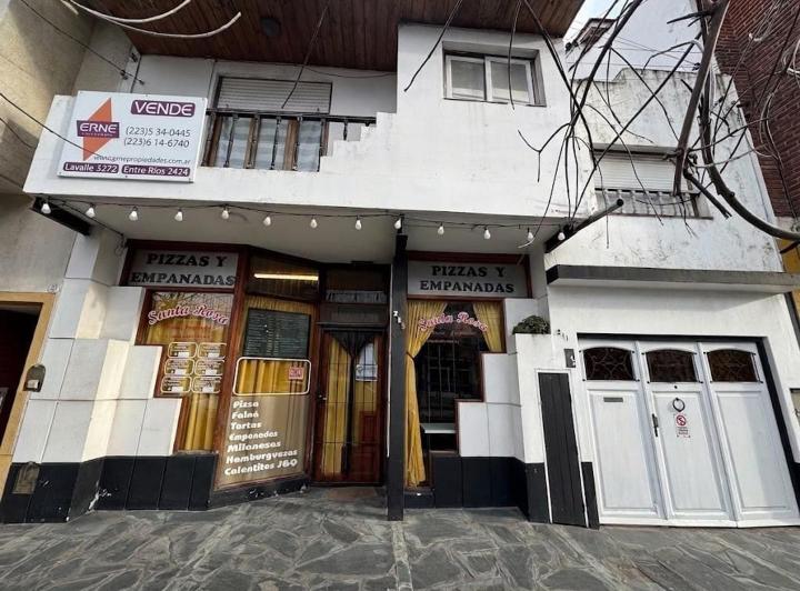 Local comercial · 236m² · 4 Ambientes · 1 Cochera