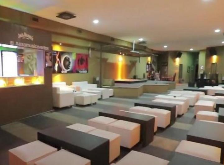 Local comercial · 400m² · 4 Ambientes