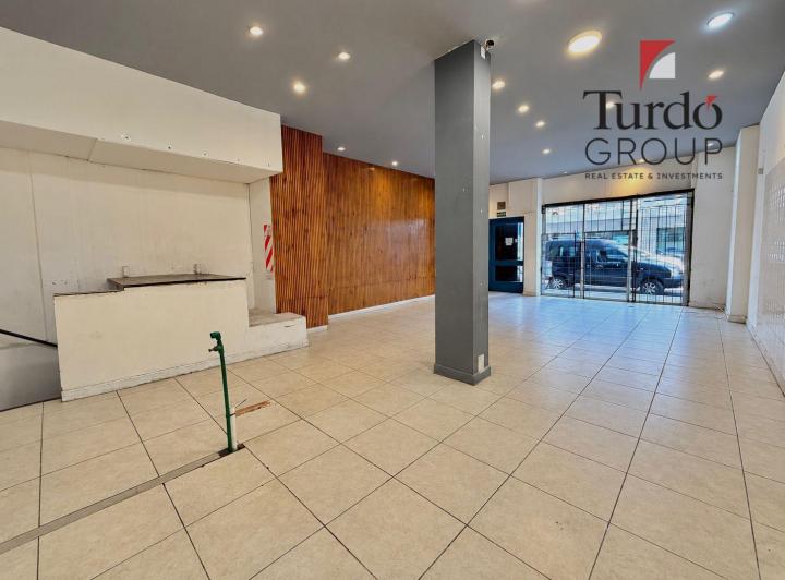 Local comercial · 130m²