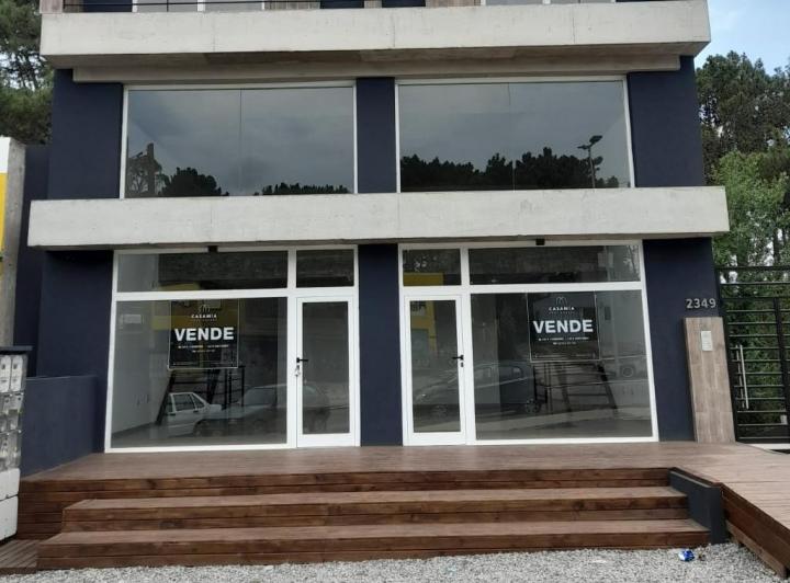 Local comercial · 112m²