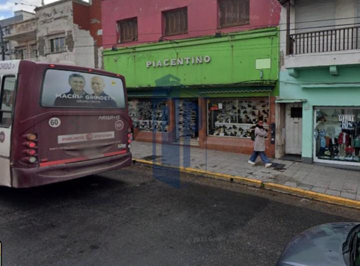 Local comercial · 130m²