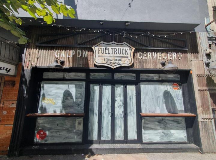 Local comercial · 132m²