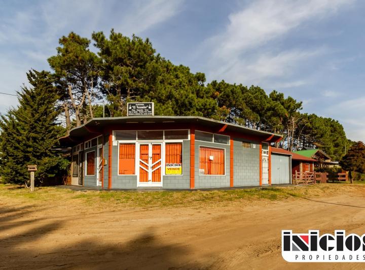 Local comercial · 130m²