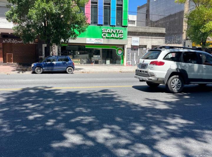 Local comercial · 800m²
