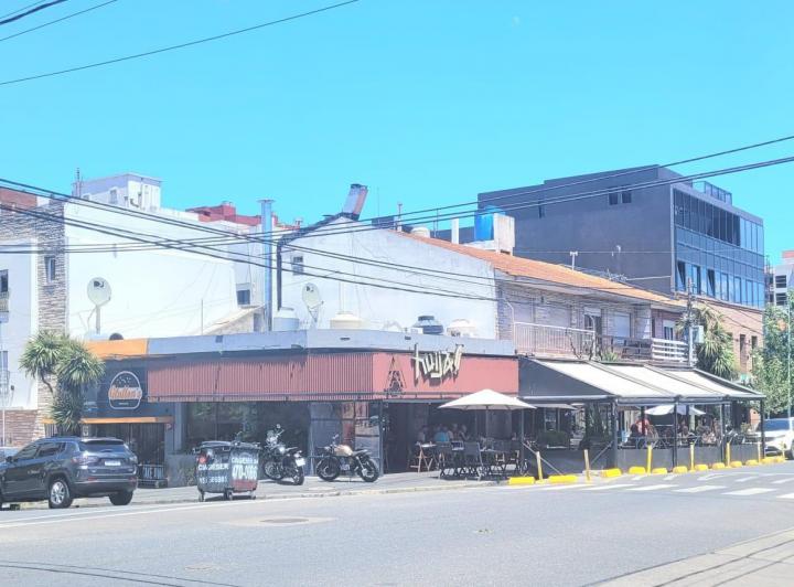 Local comercial · 170m²