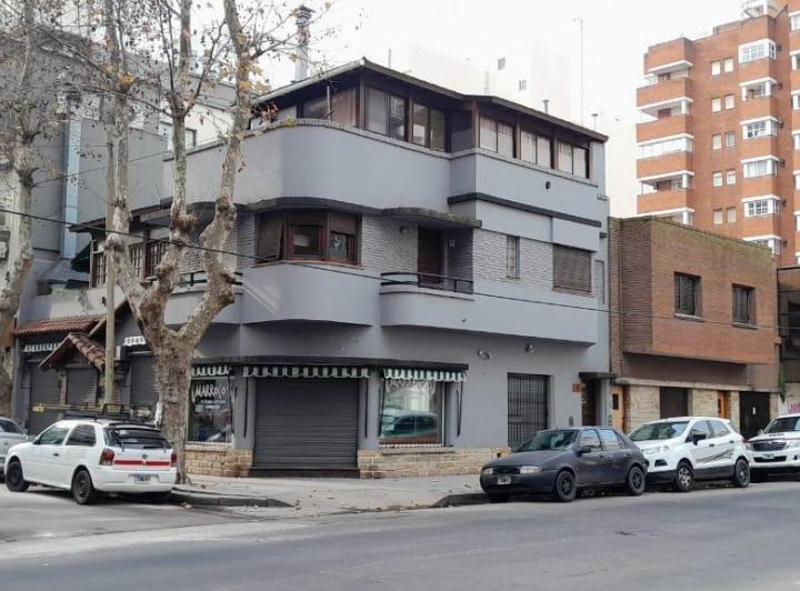 Local comercial · 147m²