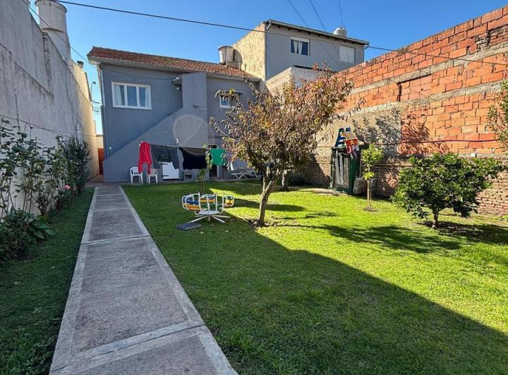 Local comercial · 562m² · 4 Ambientes · 1 Cochera