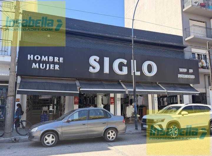 Local comercial · 225m²