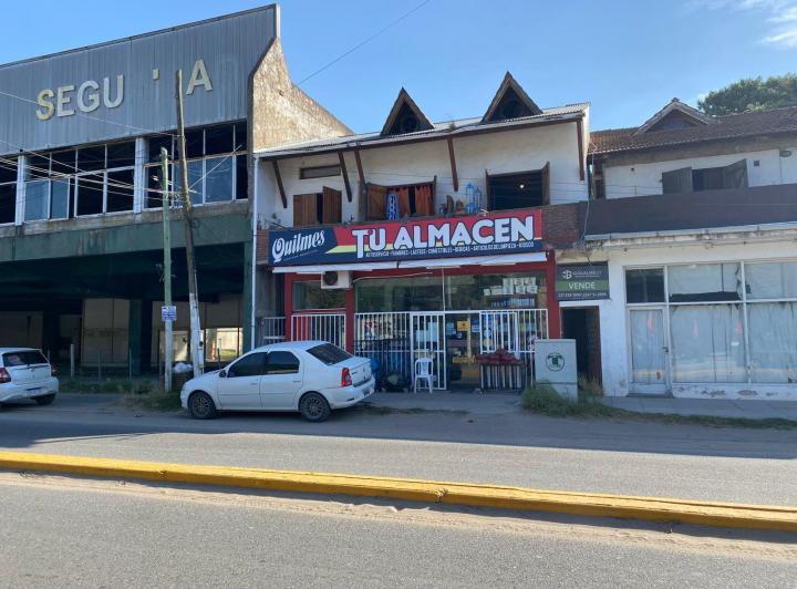 Local comercial · 131m²