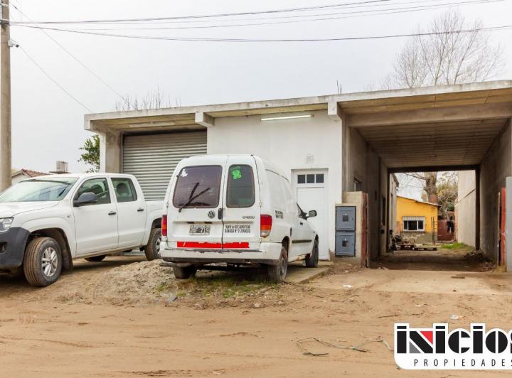 Local comercial · 100m² · 2 Ambientes · 1 Cochera