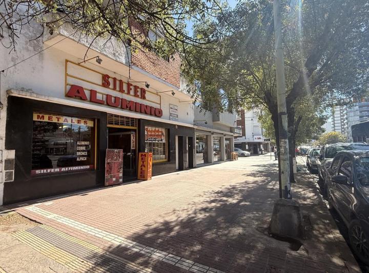 Local comercial · 178m² · 5 Ambientes