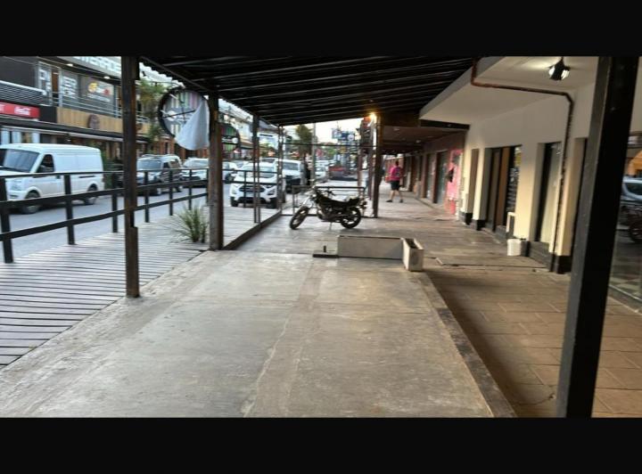 Local comercial · 420m²