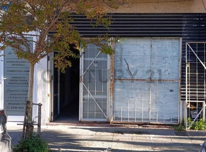 Local comercial · 74m²