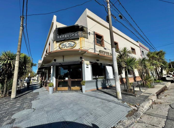 Local comercial · 600m²