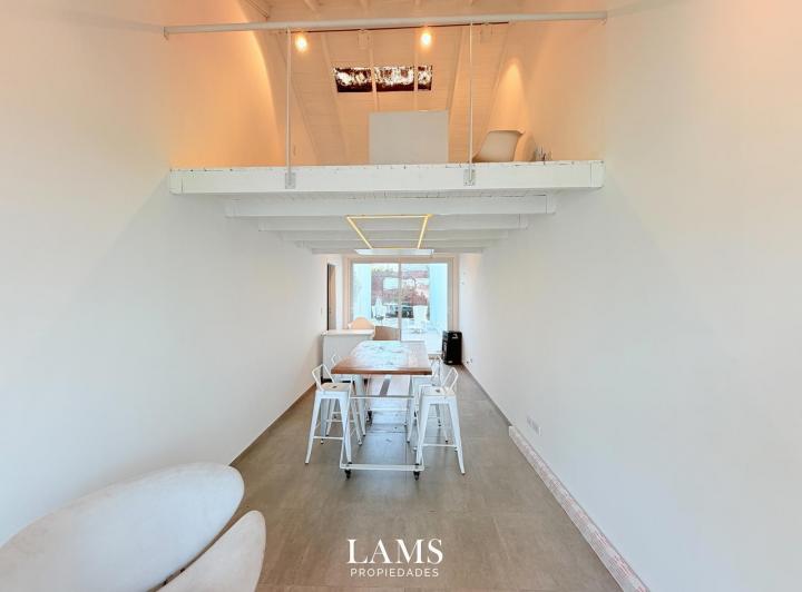 Local comercial · 27m² · 5 Cocheras