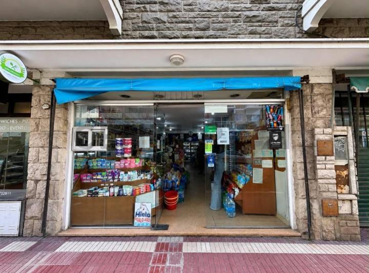Local comercial · 80m² · 2 Ambientes