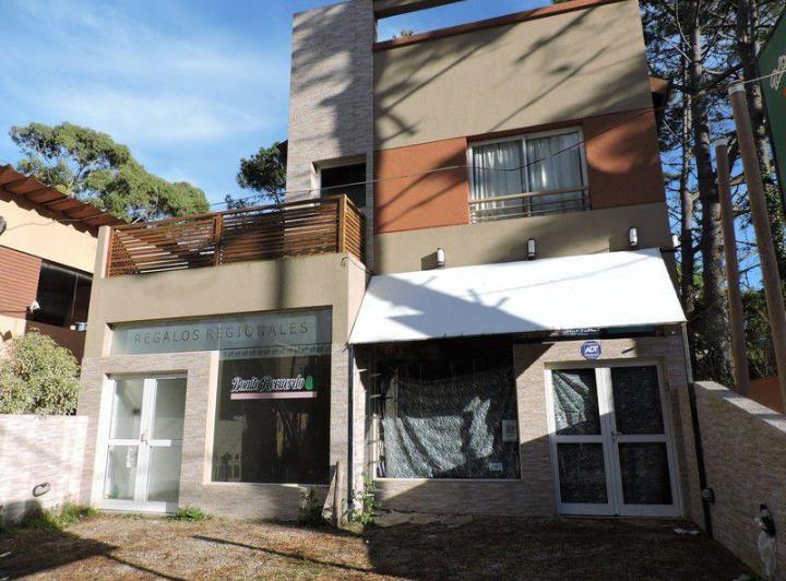 Local comercial · 222m²