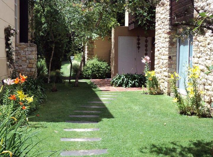 Local comercial · 600m² · 8 Cocheras