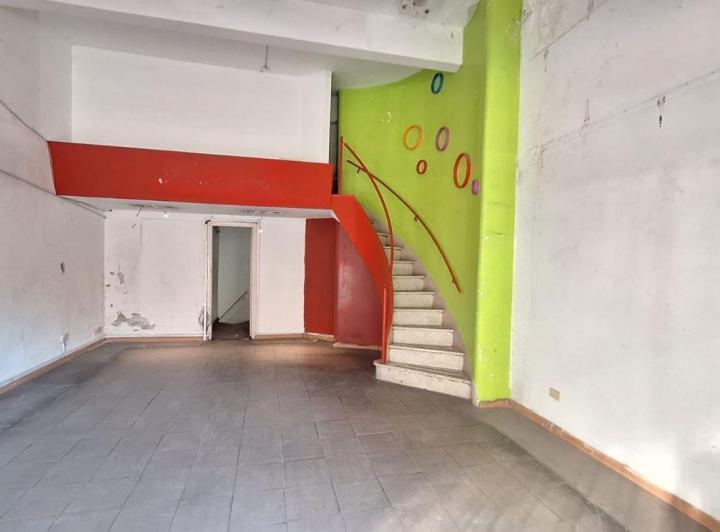 Local comercial · 94m²