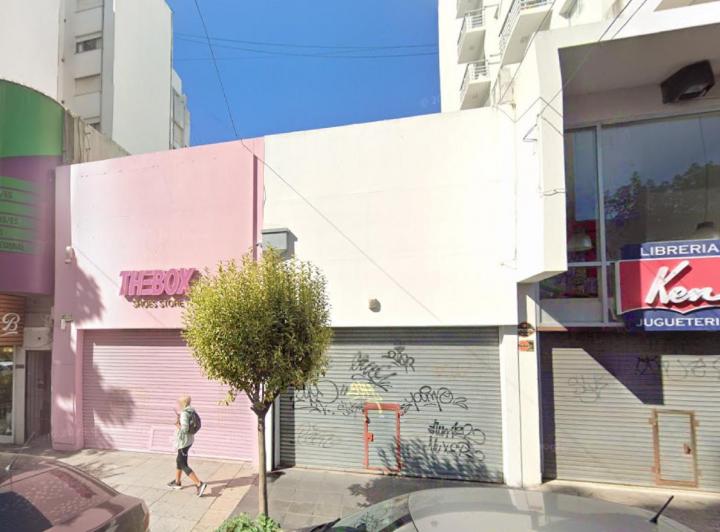 Local comercial · 130m²