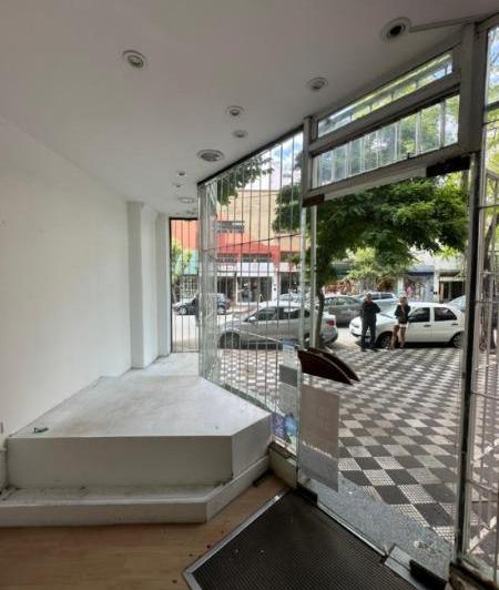 Local comercial · 100m²