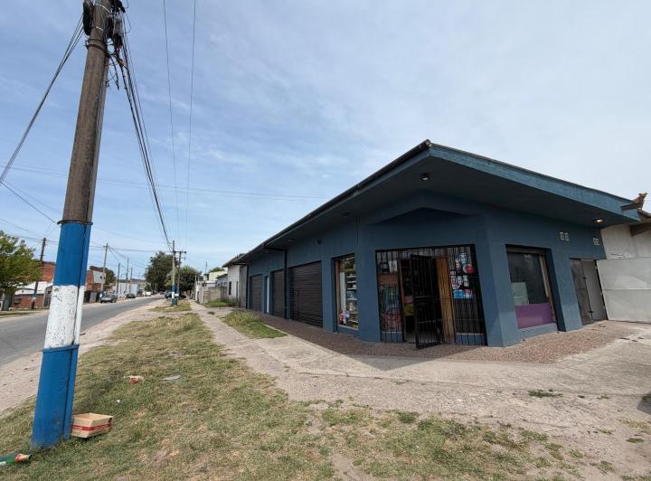 Local comercial · 101m² · 4 Ambientes
