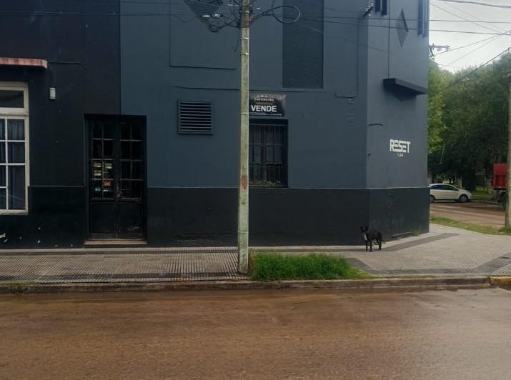 Local comercial · 1m²